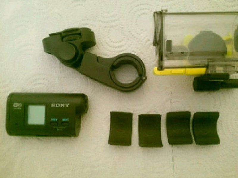 Экшен камера Sony HDR-AS20