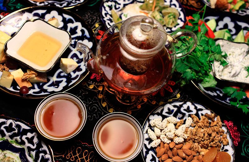 Чай, кофе и шоколад - праздничный чай по-киргизски