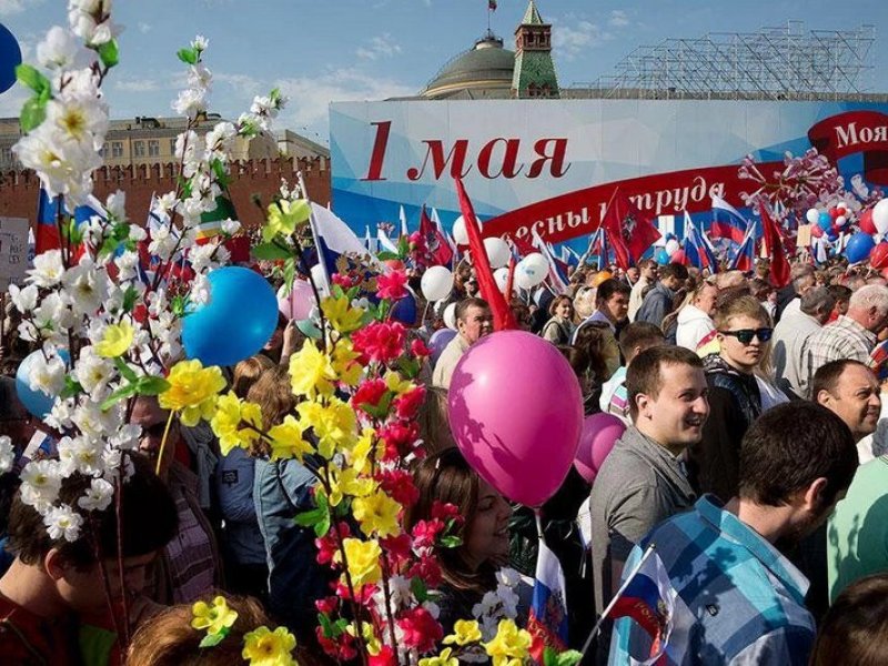 В Госдуме предлагают увеличить майские праздники