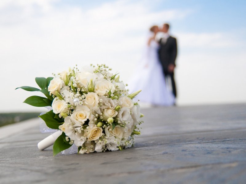  В России временно запрещены свадьбы и разводы  