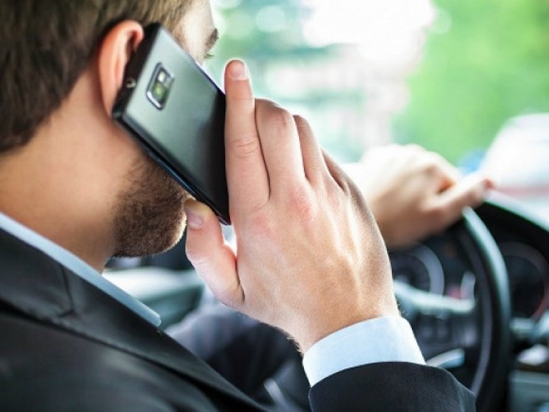  ГИБДД будет фиксировать использование телефонов за рулем с помощью камер  