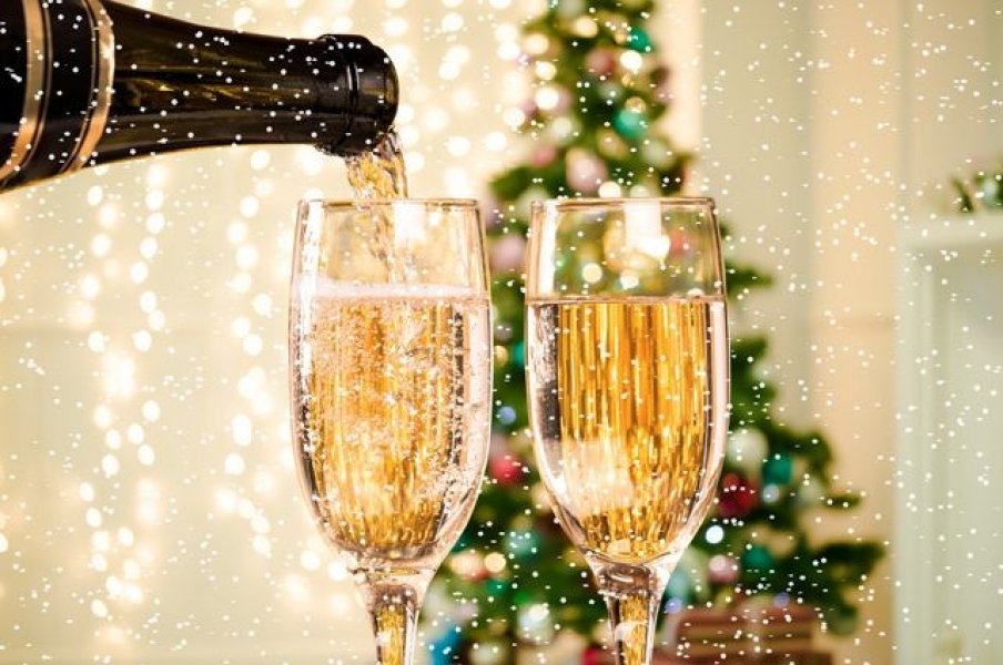  Сколько  шампанского можно выпить в новогоднюю ночь