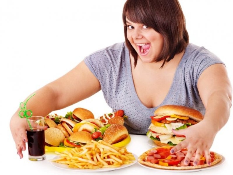  В России предложили решить проблему ожирения с помощью налогов