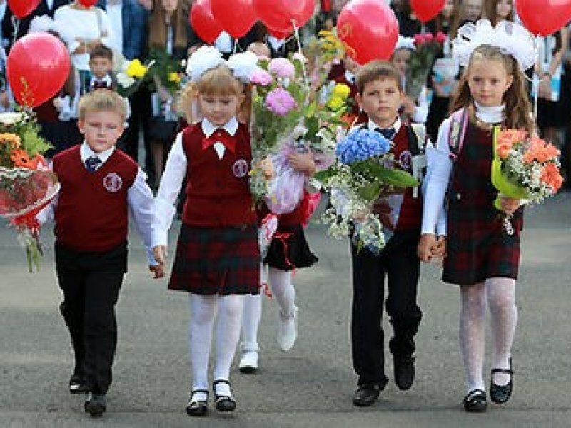 В России  1 сентября пошли в школу 2 млн первоклассников  
