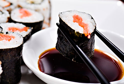 Диетологи назвали главный вред от суши