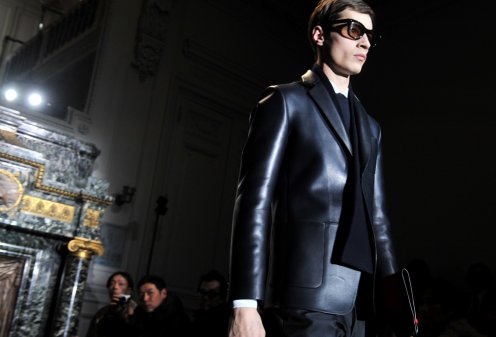  Модный дом Valentino открывает первые магазины для мужчин