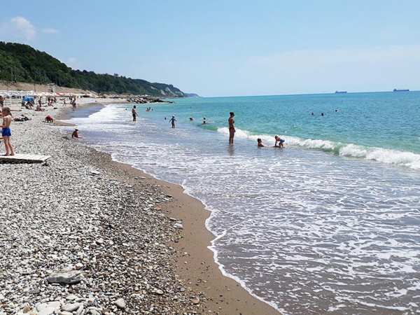 Центральный пляж в Туапсе