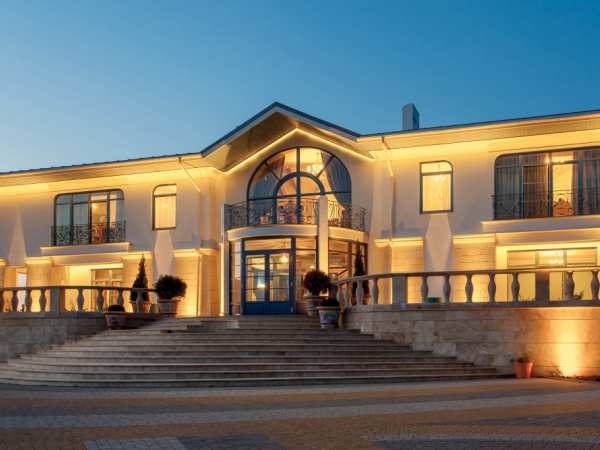 Villa Romanov Wine Club &amp; SPA