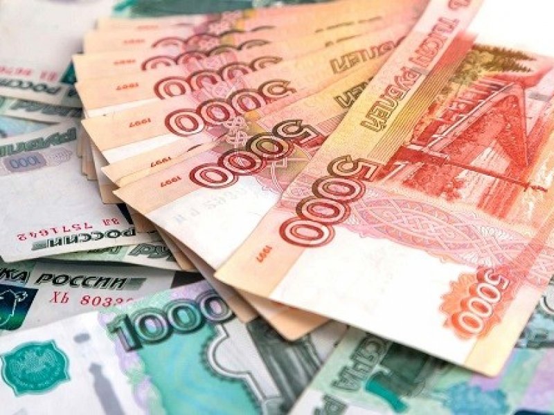  В России резко вырос спрос на наличные деньги