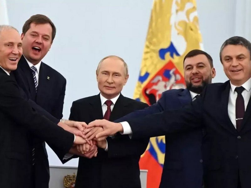 Президент подписал законы о вхождении ЛНР и ДНР в состав России