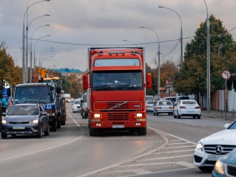 Краснодар закроют для грузовиков