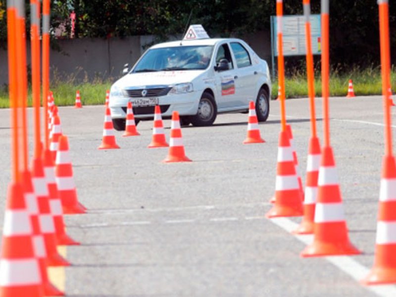 Названы  самые распространенные ошибки на экзаменах по вождению в России
