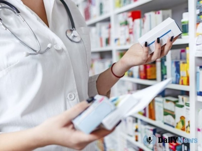 В России с 1 сентября лекарства в аптеках будут продавать строго по рецептам