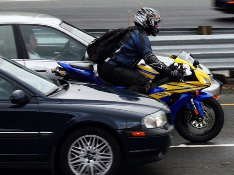  Мотоциклистам запретят опасную езду