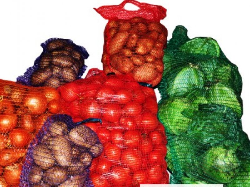 В Минпромторге хотят запретить продажу овощей в сетках  