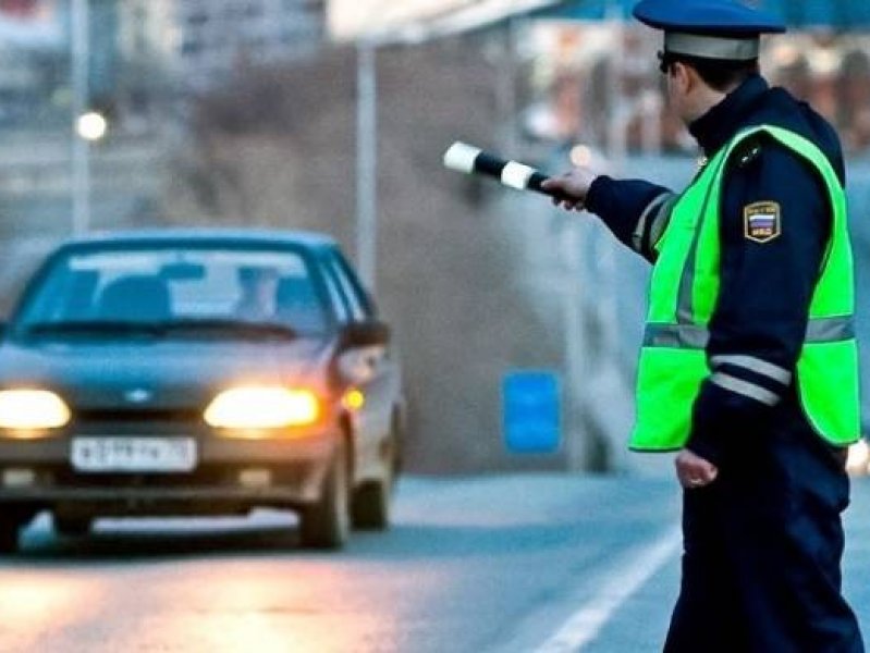  В России хотят штрафовать водителей за неоднократный отказ остановить машину