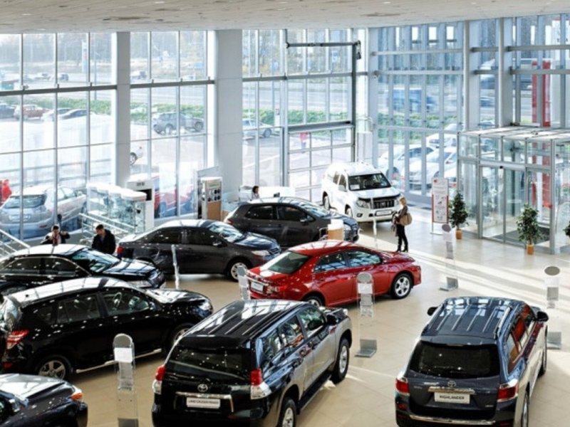   В России резко выросли продажи новых автомобилей
