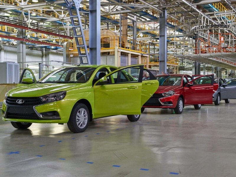 На «АвтоВАЗе» стартует производство более дорогих автомобилей Lada 