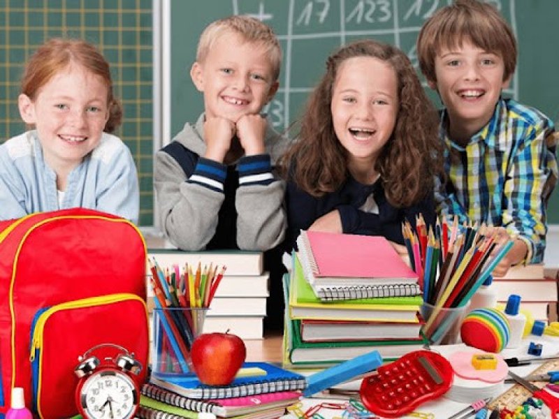 В России начнут выплаты по десять тысяч рублей на школьников уже со 2 августа