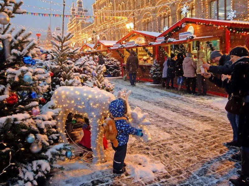  Каждый третий россиянин считает, что  новогодние каникулы должны быть короче