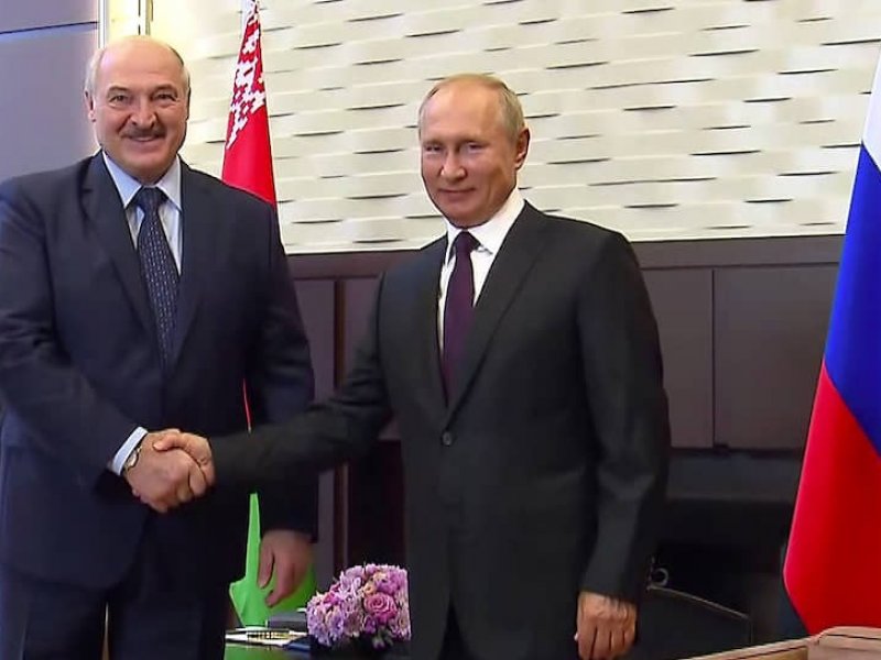  Лукашенко: Белоруссия будет с Россией в любых трудностях  