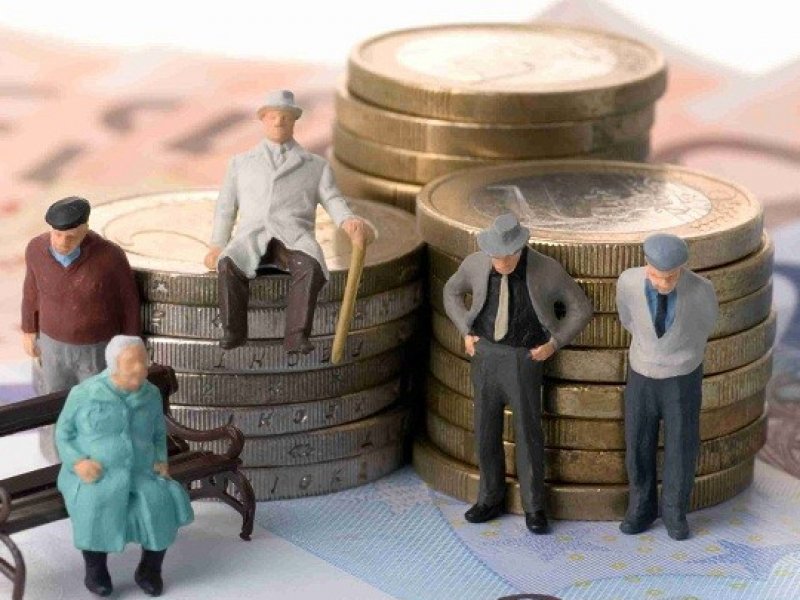  Россияне назвали размер достойной пенсии