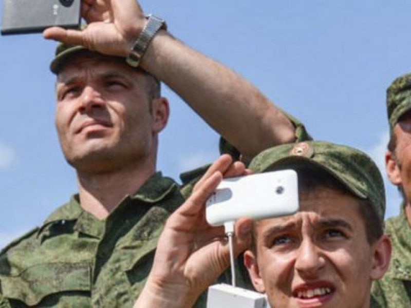 Российским военнослужащим и призывникам запретили пользоваться гаджетами
