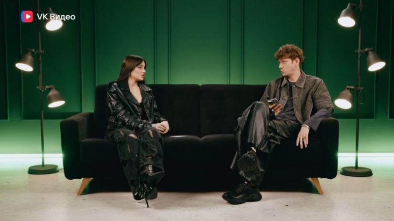 Контакты в телефоне певицы MONA Видео Видео шоу, приколы, подкасты