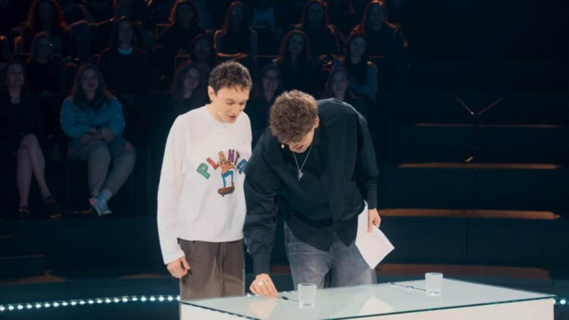 Неигры Валера Артюхов VS Александр Бурдашев Команда Видео Видео шоу, приколы, подкасты