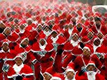 999 Санта-Клаусов приняли участие в предновогоднем  забеге  в Германии
