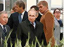 Путину в Краснодаре показали уникальную пшеницу и рожь  